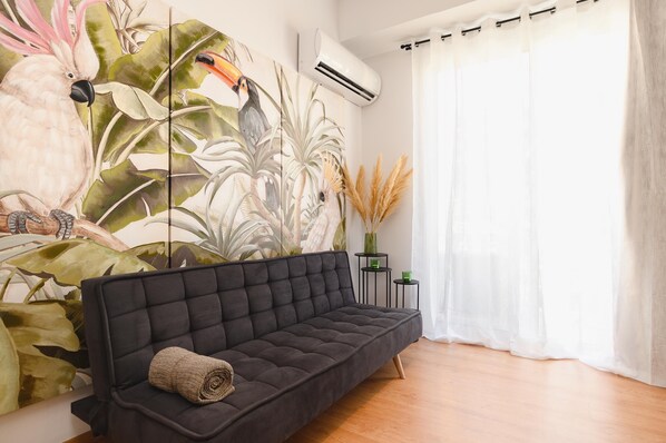 Smart TV - Mandraki City Center Apartment First Floor (Rodos)