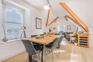 Dining - Grandsire, Luxury 3 bedroom apartment (Windermere) (Windermere)