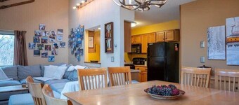 Cozy Kettlebrook 2BR: Ski Access, Fireplace & Deck