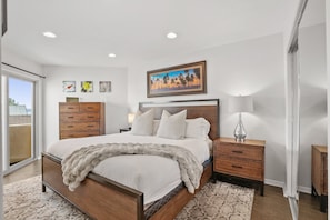 2 bedrooms, iron/ironing board, free WiFi, bed sheets - Sail Bay Dream | Rooftop Patio, Bay Views, AC, Garage, Pinball, Paddle Boards + Bikes (San Diego)