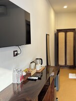 Prémium ágynemű, pehelypaplan, kényelmi párnázat és minibár