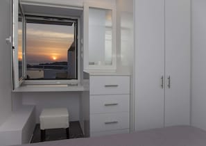 2 bedrooms, WiFi, bed sheets - Luxury penthouse with stunning riviera view by GHH (Vouliagmeni)