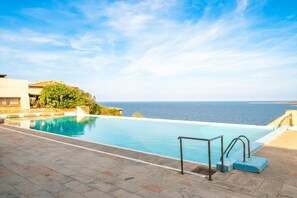 Appartement Familial, plusieurs chambres (Giotto In Sardegna With Shared Pool) | Piscine