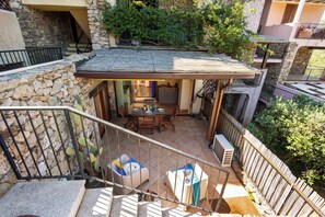 家庭公寓, 1 間臥室, 露台 (Giotto In Sardegna With Shared Pool) | 室外用餐