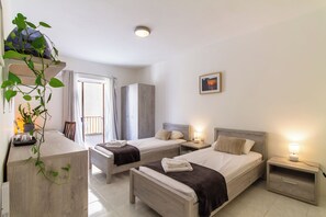 Standard Room, Multiple Bedrooms (SwieqiStay room3 private bath -) | 1 bedroom, iron/ironing board, free WiFi, bed sheets - SwieqiStay room2 private bath - Paceville (Swieqi)