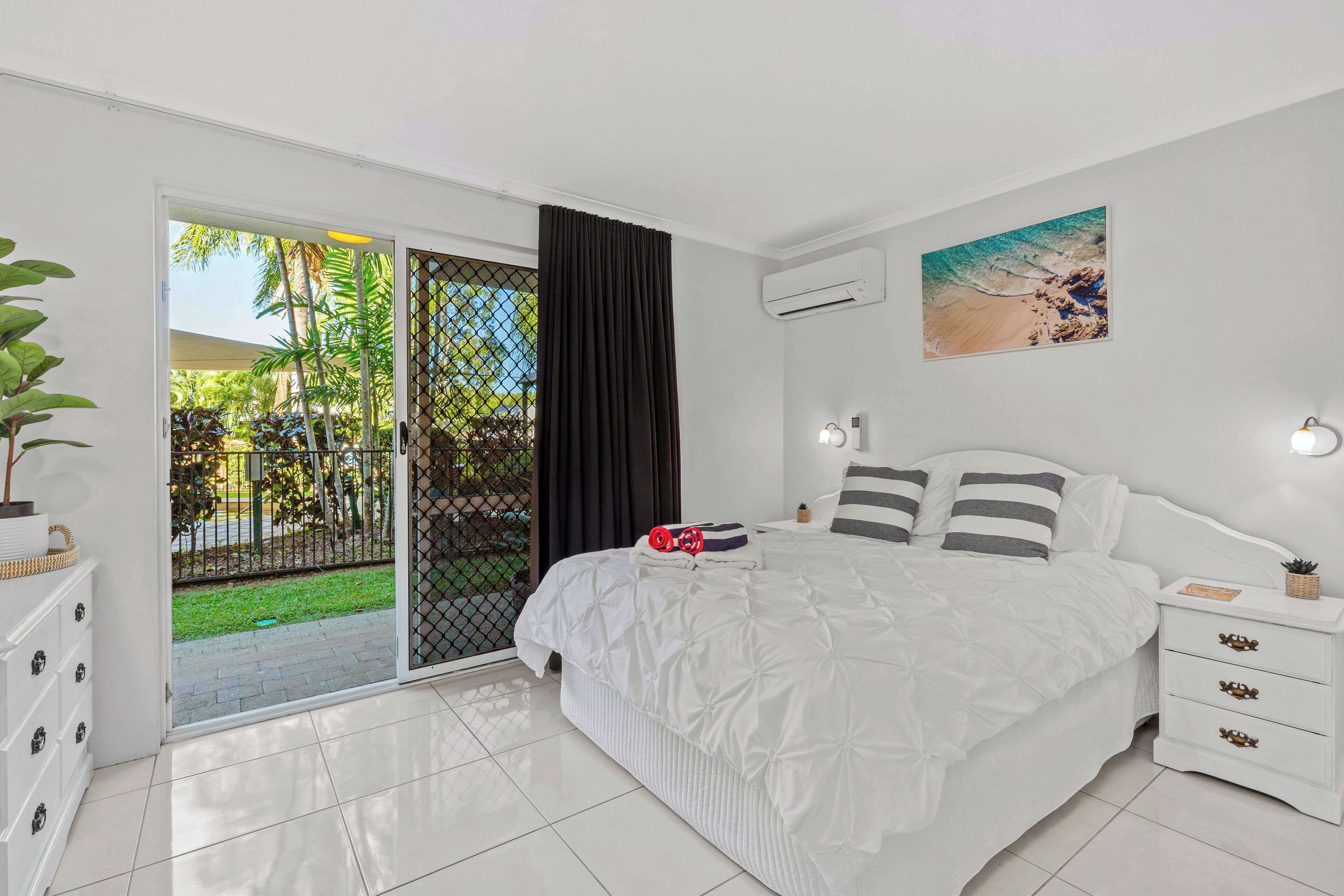 305-341 CoralCoastDr-PalmCove _HighR-10