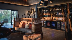 Bar (on property) - Euphorbia Mashatu (Lentswelemoriti)