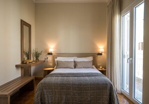 3 bedrooms, in-room safe, iron/ironing board, travel cot - Sofia's Lemontree! Amazing apartment in the center of the city! (Agios Nikolaos)