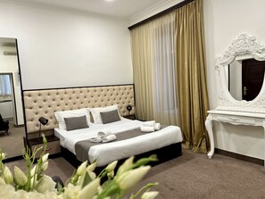 Luxury Apartment | Hypo-allergenic bedding, blackout drapes, soundproofing - Tumanyan Apartment YVN (Yerevan)