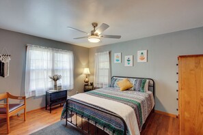 Interior - Missouri Escape w/ Furnished Patio, Near Downtown! (Nevada)