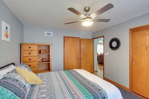 House (2 Bedrooms) | Interior