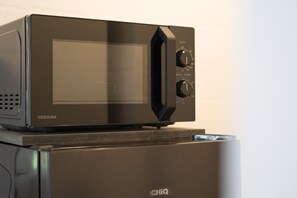 Microwave - Stylish & Quiet Studio | Parking | WIFI | TV (Bielefeld)