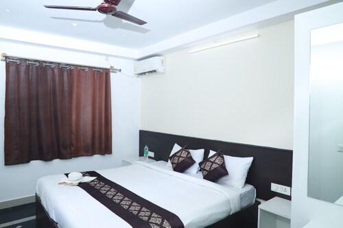 Urban Stay Chairmen Hotel