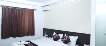 Urban Stay Chairmen Hotel
