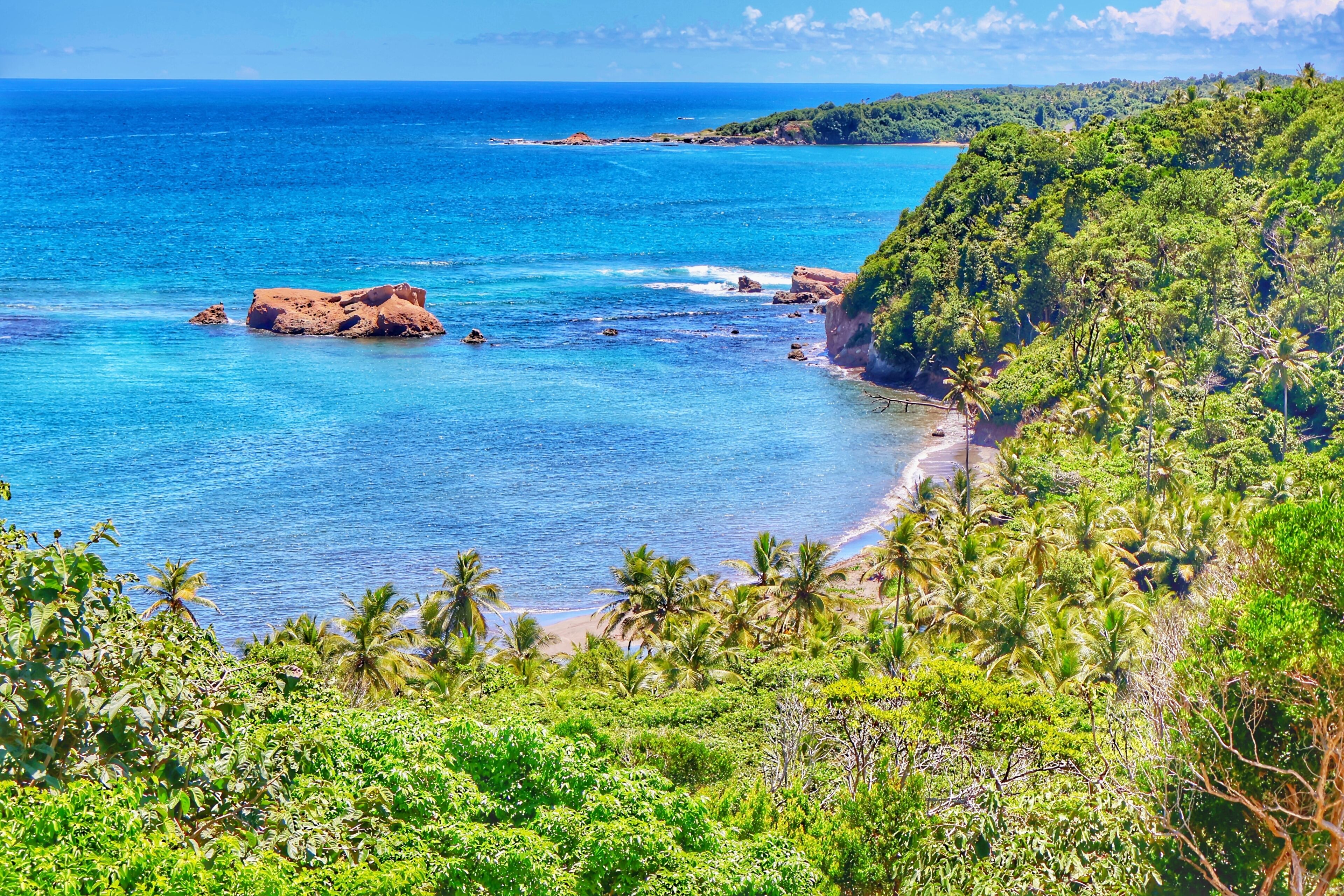 Plage, chaises longues