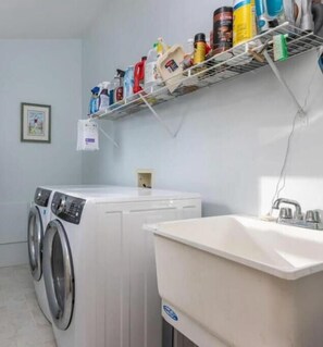 Interior - Eagles Nest Villa Studio - AC TV WIFI LuxcAlbion St Thomas  Jamaica Luxury VRBO (Albion)