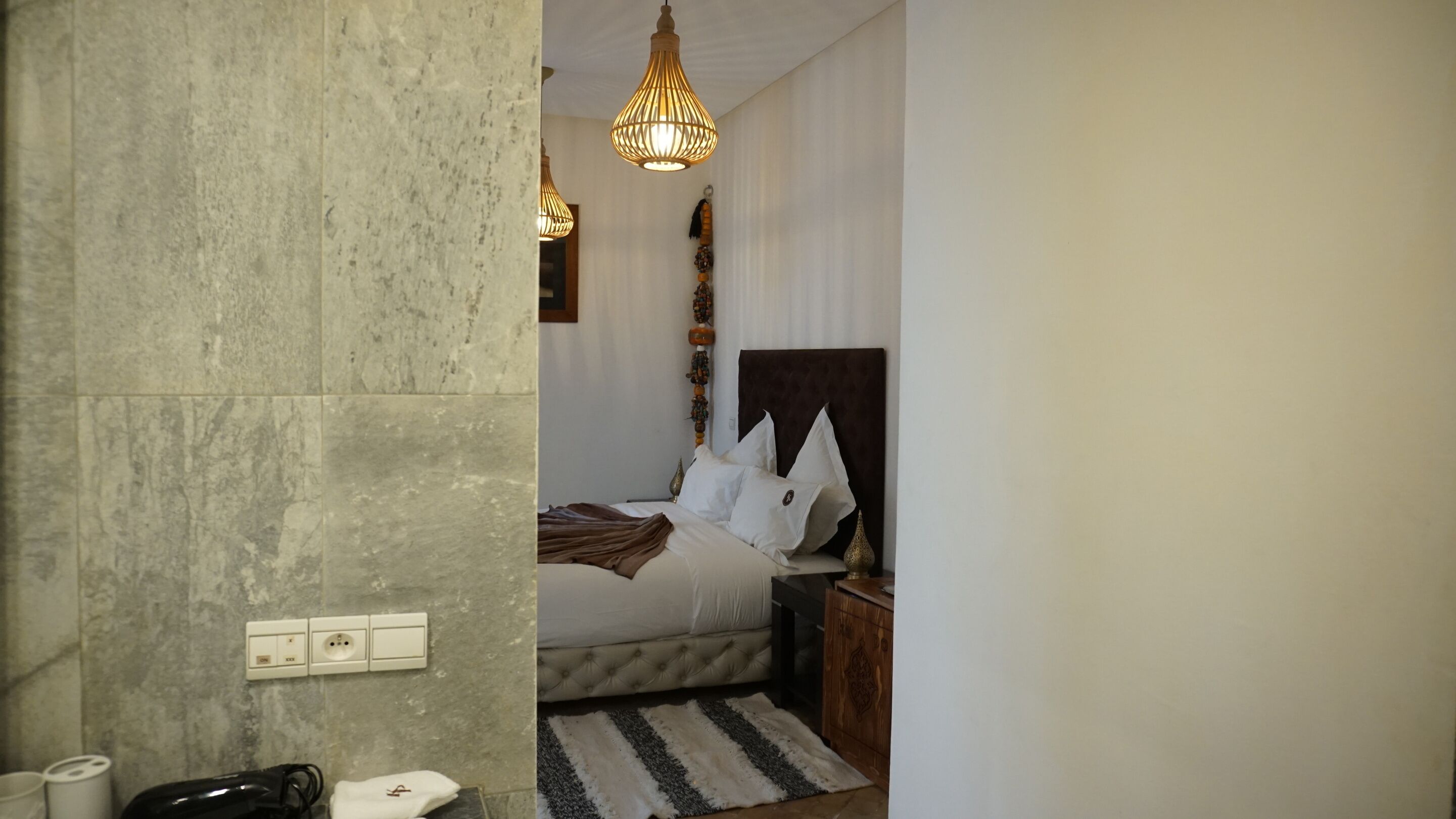 Foto - Riad Kalé Polis