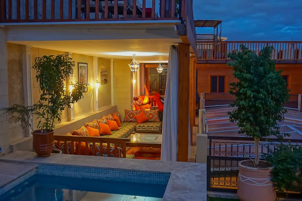 Riad Kalé Polis