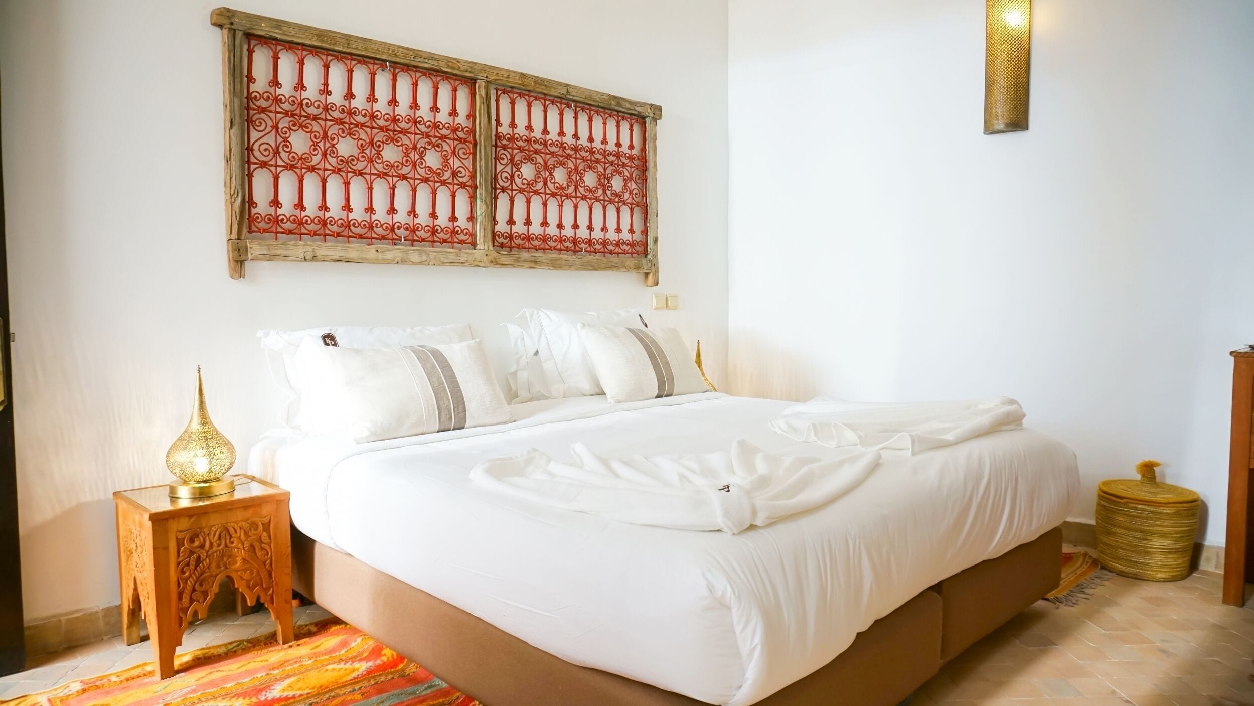 Foto - Riad Kalé Polis