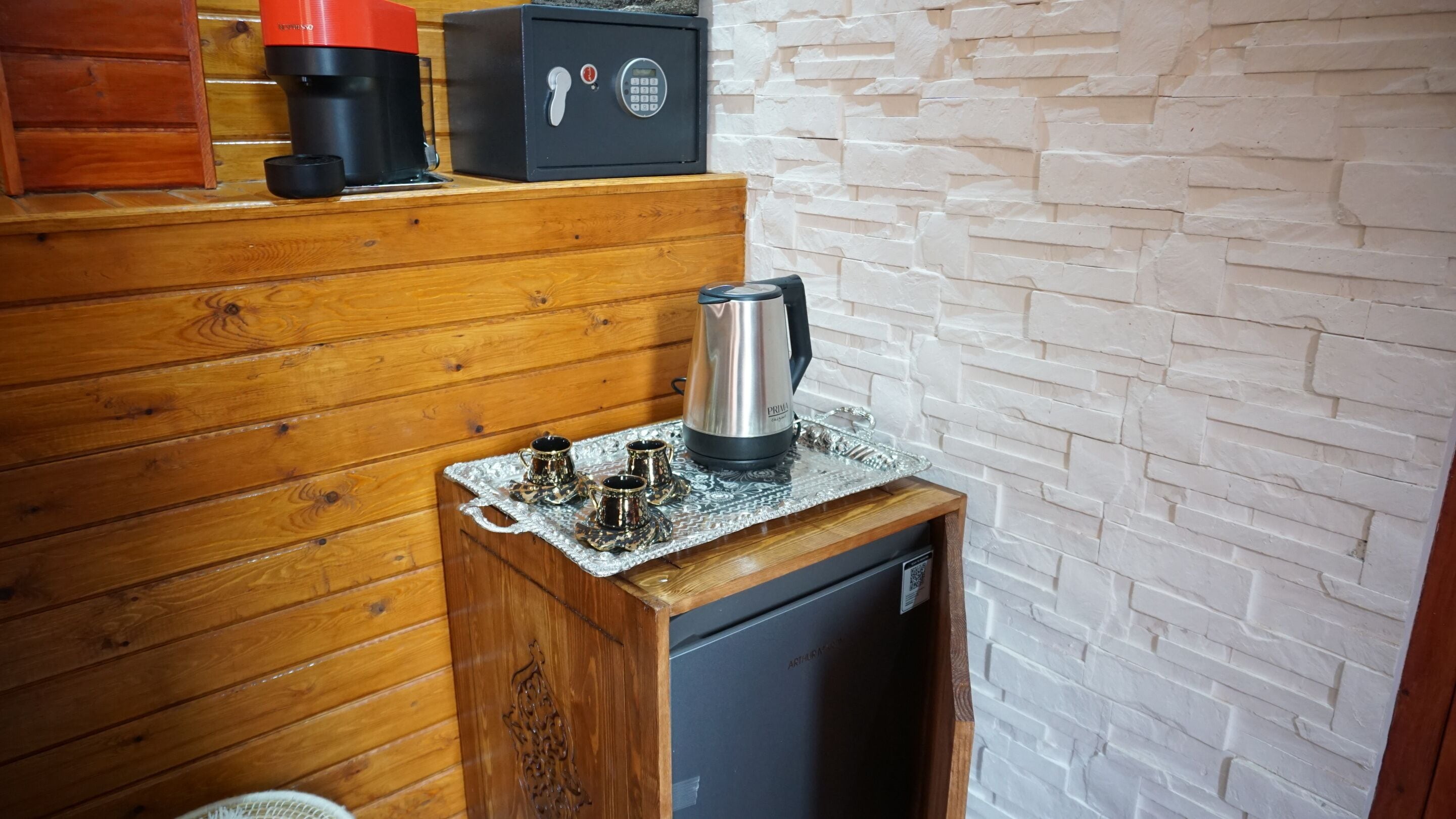 Foto - Riad Kalé Polis