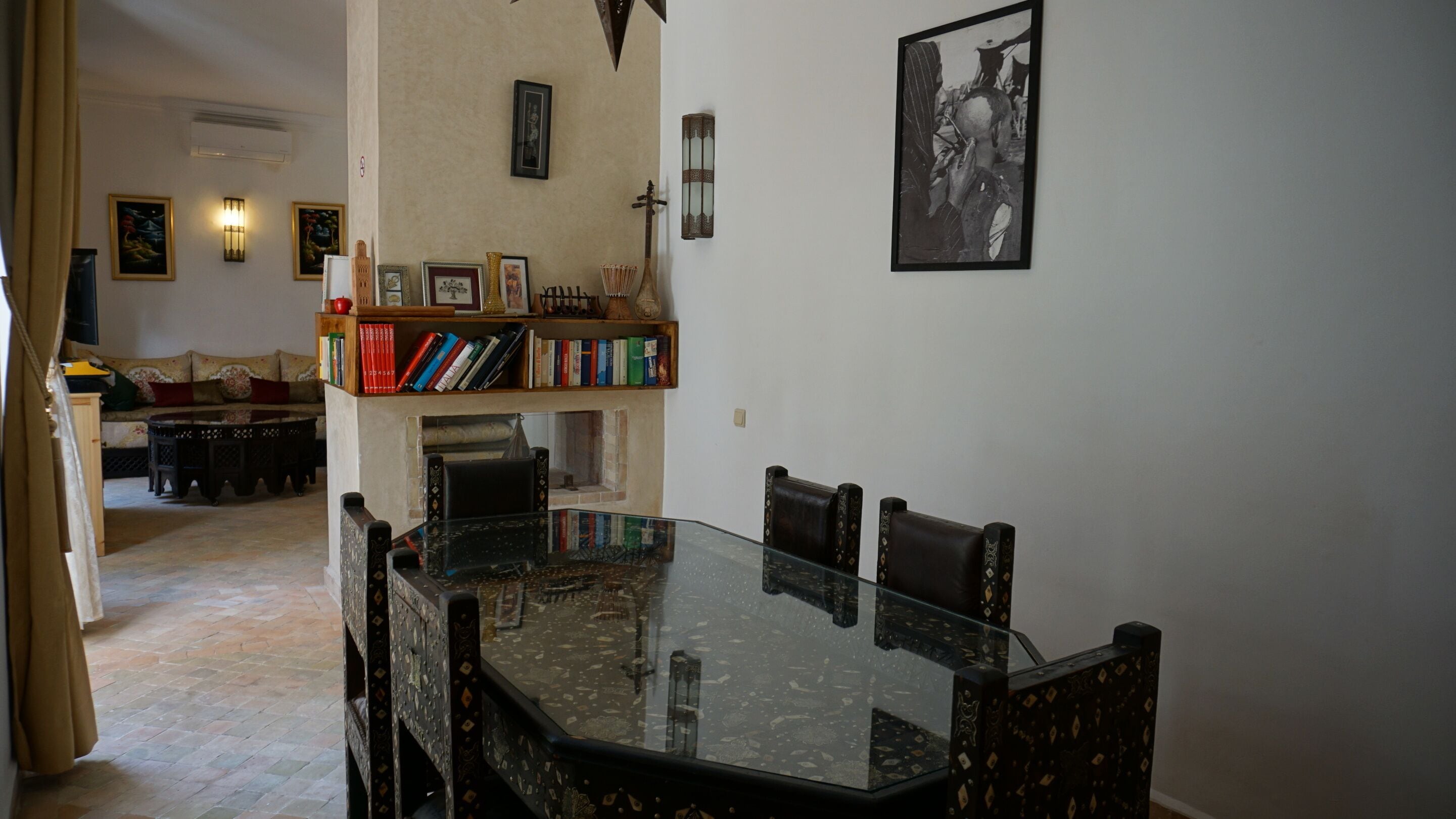 Foto - Riad Kalé Polis