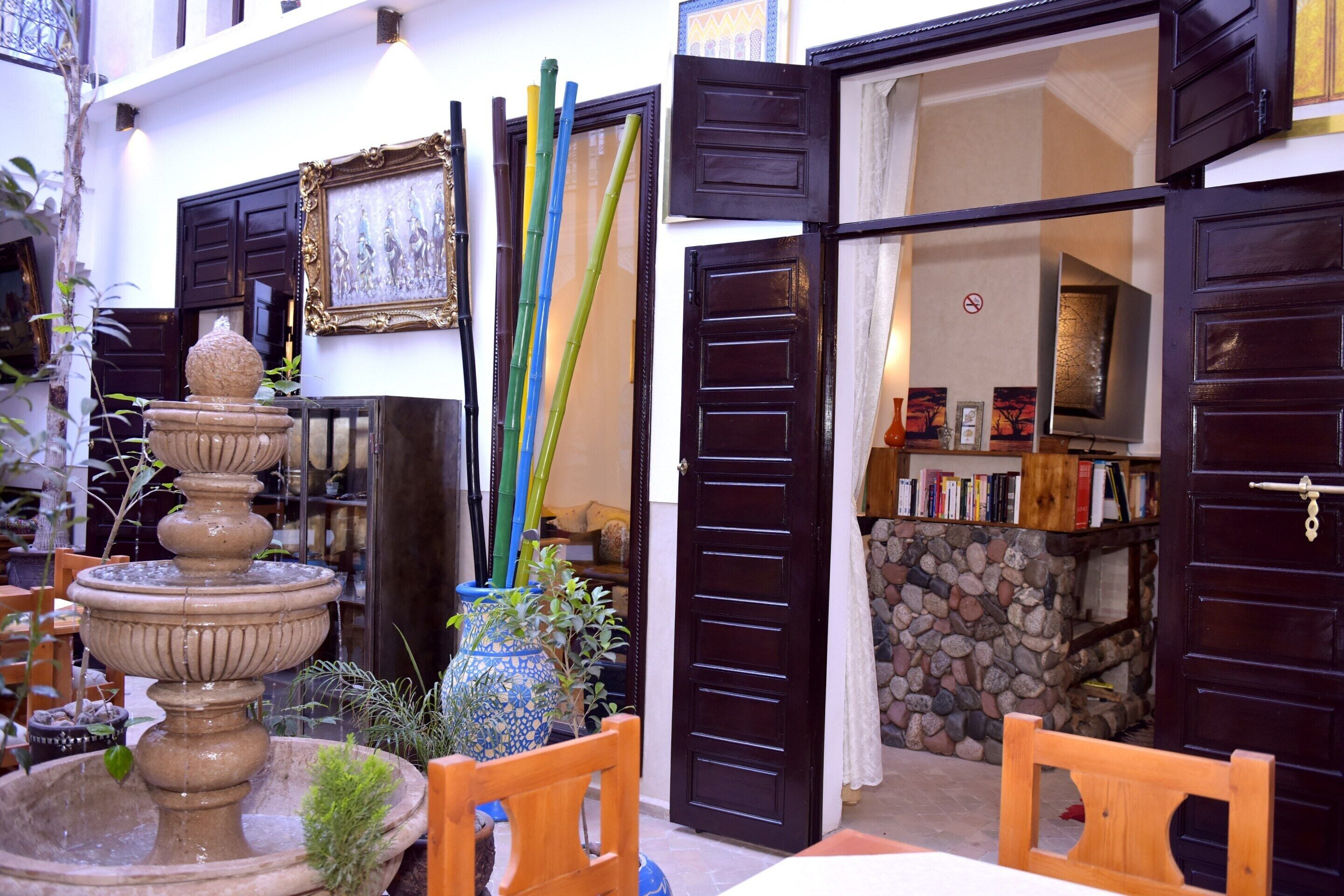 Foto - Riad Kalé Polis