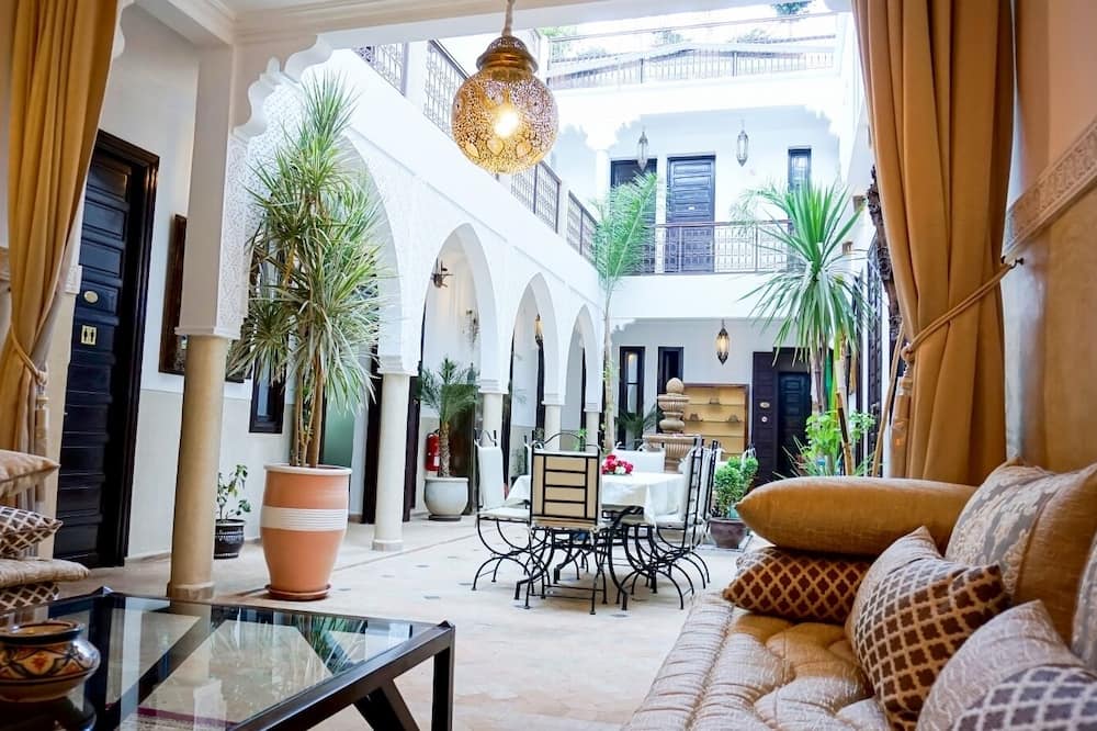 Riad Kalé Polis
