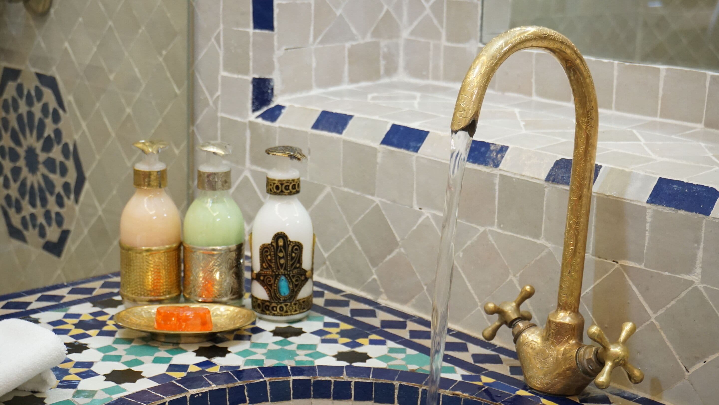 Foto - Riad Kalé Polis