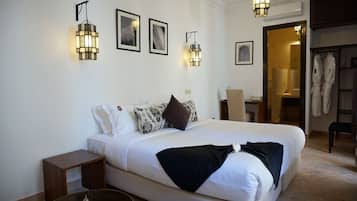 Literie de qualité supérieure, matelas Select Comfort, minibar