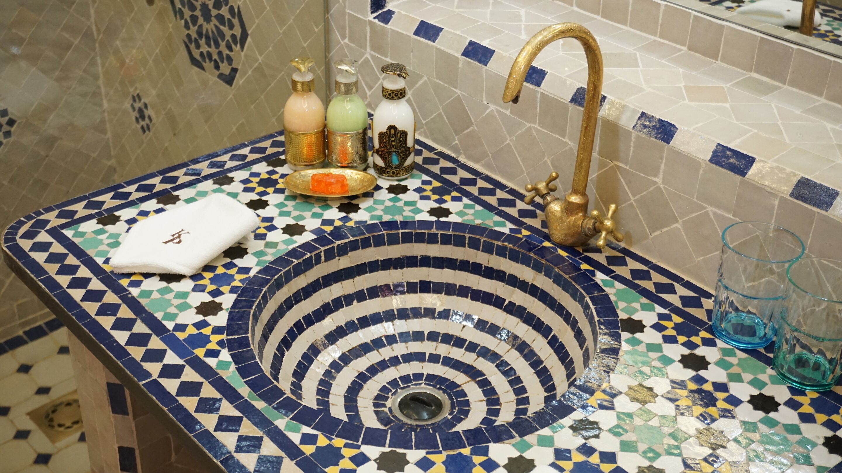 Foto - Riad Kalé Polis