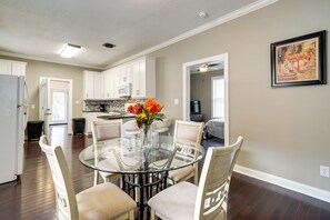 單棟房屋 (2 Bedrooms) | 內部