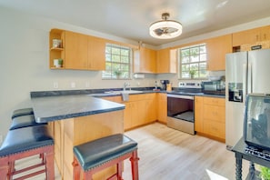 House (3 Bedrooms) | Interior