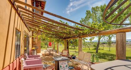 Cortez Retreat w/ Hot Tub - 11 mi to Mesa Verde!