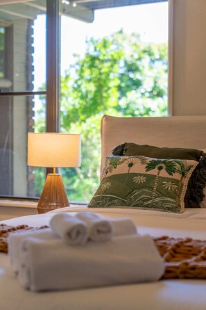 4 chambres, fer et planche à repasser, Wi-Fi, draps fournis