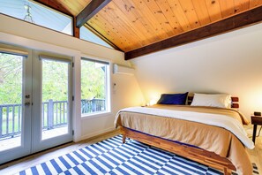 House (3 Bedrooms) | Interior - Modern Oregon Getaway w/ Fireplace, Yard & Deck (Boring)