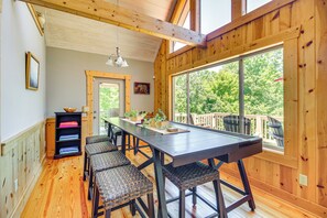 House (4 Bedrooms) | Interior - Ellijay Cabin w/ Hot Tub & Mountain Views (Ellijay)