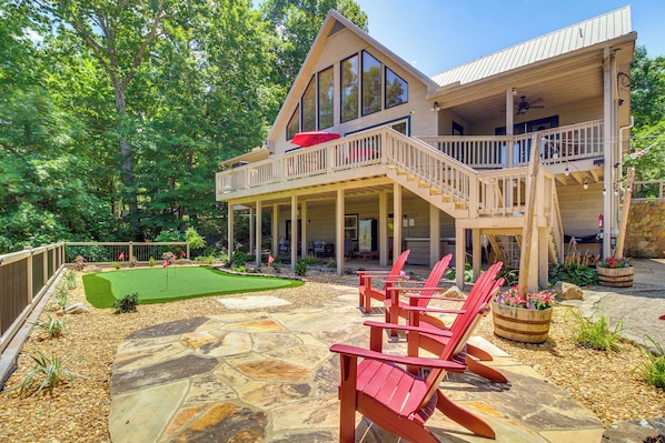 House (4 Bedrooms) | Front of property