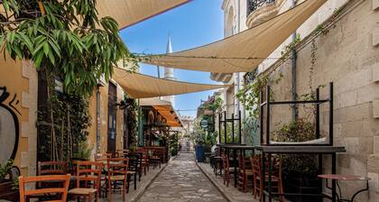 Sanders Cruise - Modern 2-bdr Apt With Balcony