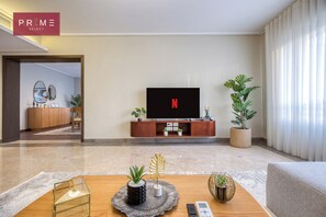 Appartement supérieur, 3 chambres | Coffre-fort, fer et planche à repasser, accès au Wi-Fi (inclus)