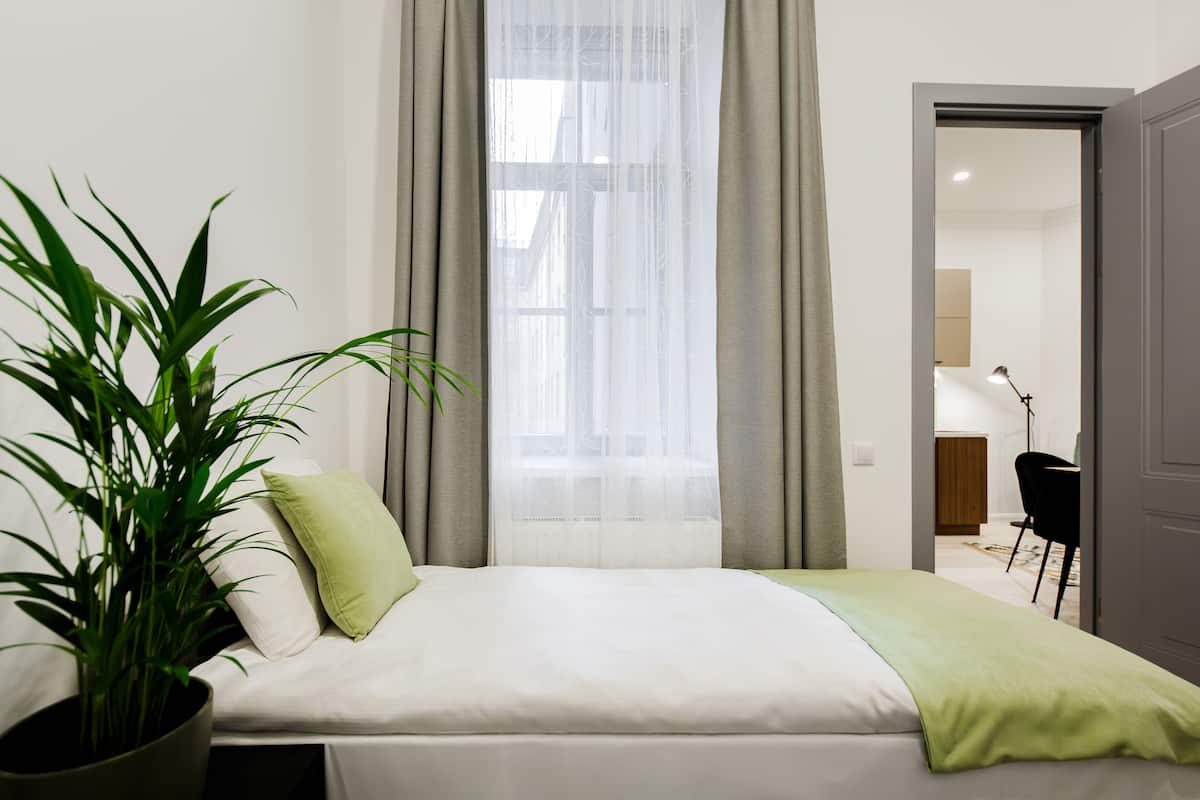 Allergikerbettwaren, Minibar, individuell dekoriert
