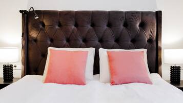 Superior Apartment | 1 bedroom, hypo-allergenic bedding, minibar, individually decorated