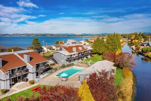 Outdoor pool, a heated pool - 2BR + Loft. Snow Season Stay. Hot Tub 207 (Blaine)