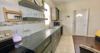 Cozy Gombey Cottage