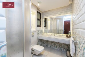Duplex, 2 Bedrooms | Bathroom - Prime Select West Sodic (Sheikh Zayed City)