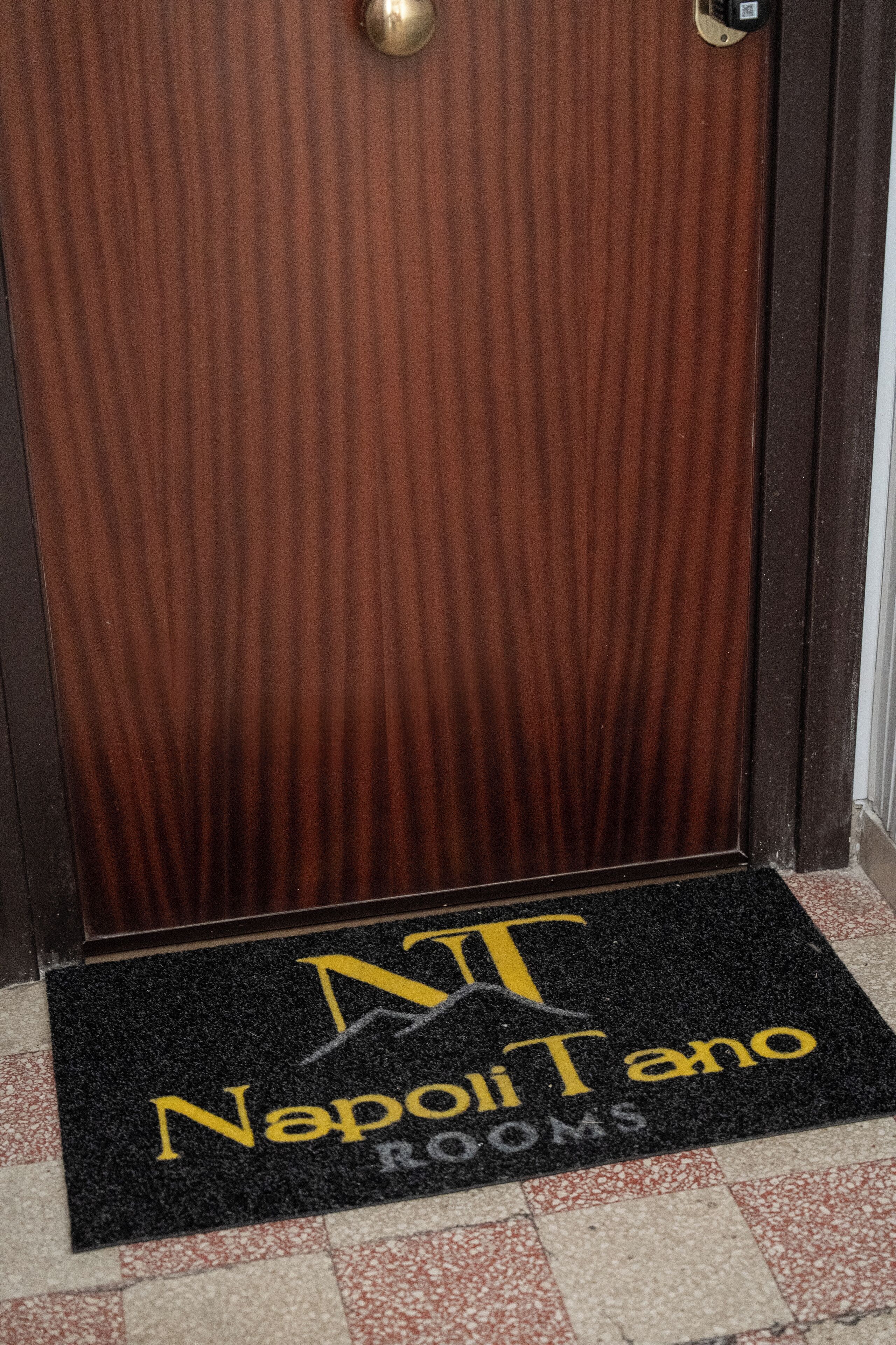 Photo - Napolitano Rooms - Central Station