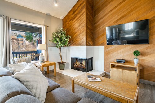 Limited-Time Winter Sale • Hot Tub • Cozy Vibes 208