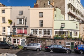 Basic House, Multiple Beds | Exterior - Bright & Quirky 3BD Home - Wellington Terrace! (Bristol)