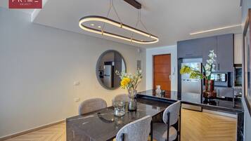 Superior Apartment, 2 Bedrooms | Living area