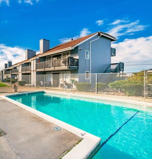 屋外プール、温水プール