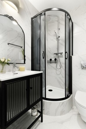 Deluxe Apartment | Bathroom | Towels - Elite Apartments Brzeźno Family (Gdansk)